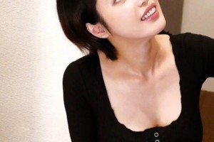 丈夫看黄片发现妻子[未删减]电影海报