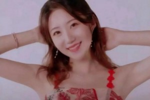 美女吃春药啪啪[全集]电影海报